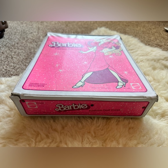 Vintage Barbie Doll Carrying Case - Picture 7 of 16
